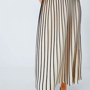 Weekend Max Mara Finanza striped midi skirt, size S